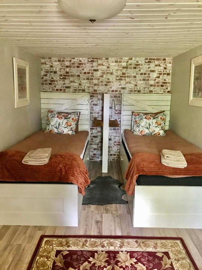 The Old Henhouse Bed & Breakfast Tollarp Eksteriør bilde